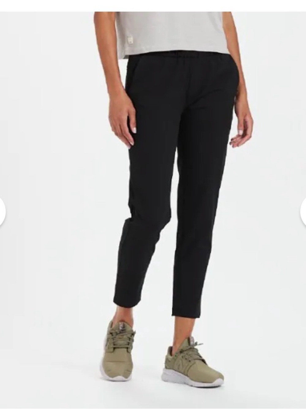 Vuori Black Cropped Miles  Ankle Pants NWOT
Never worn, just lost the tag.